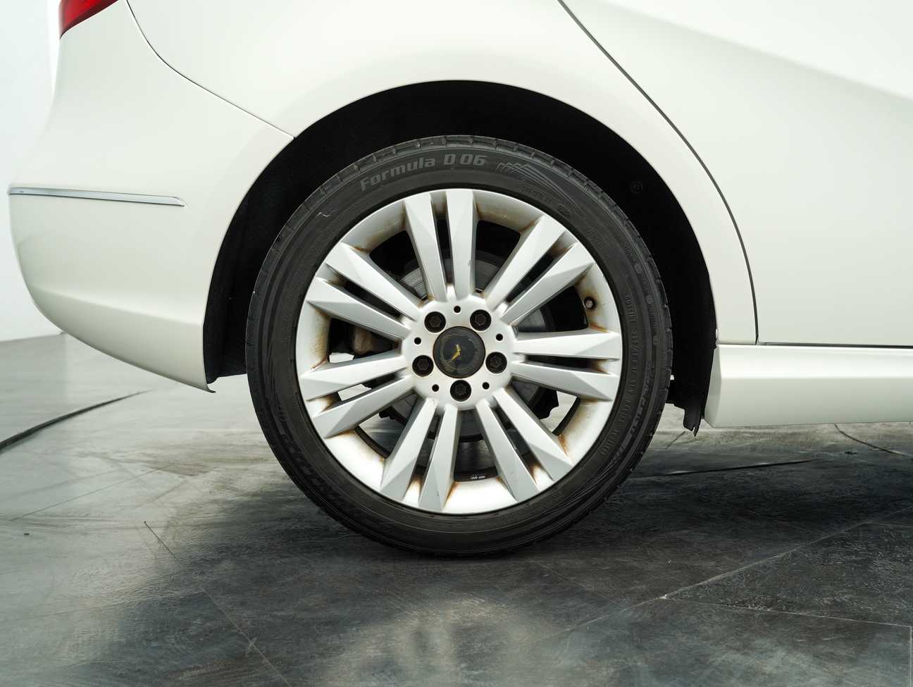 terpakai 2014 Mercedes-Benz B200 Sport Tourer 1.6