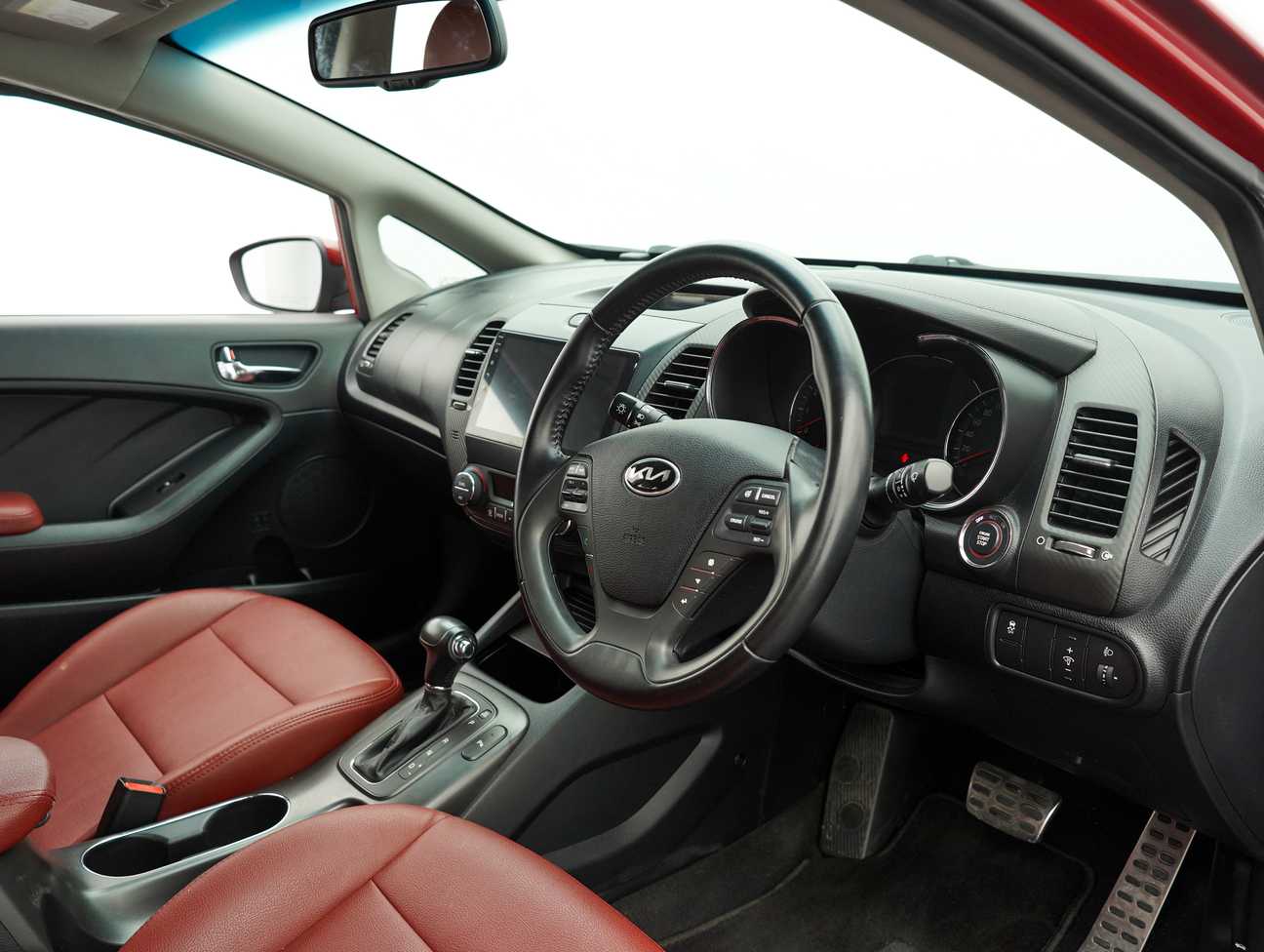 terpakai 2015 Kia Cerato  1.6