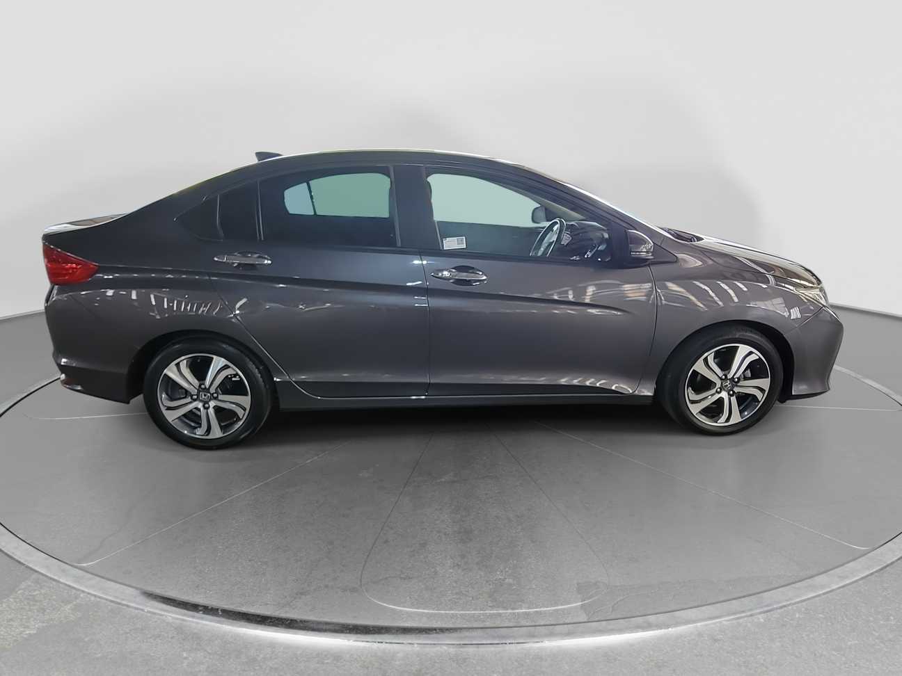 used 2014 Honda City V 1.5