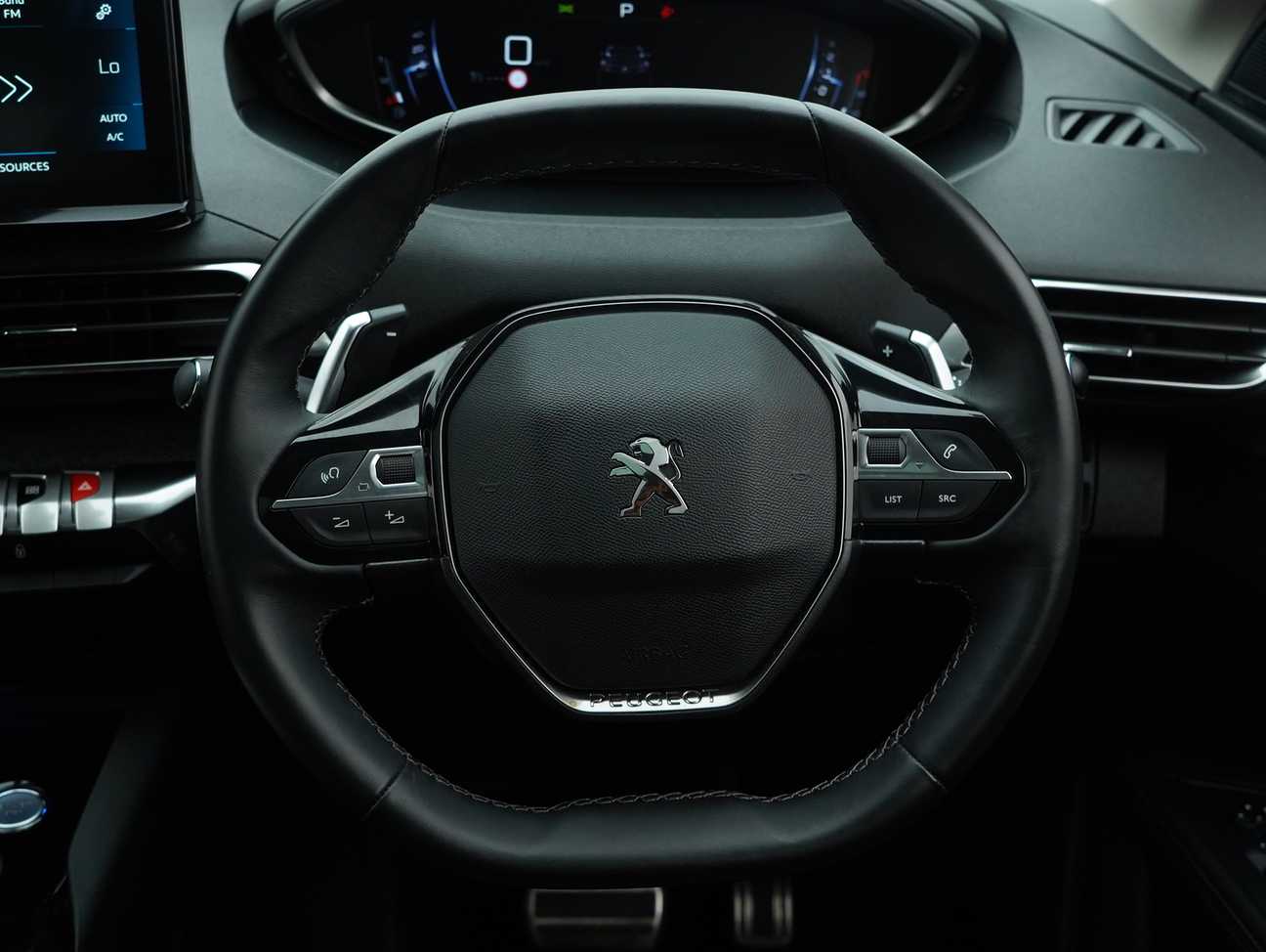 terpakai 2024 Peugeot 3008 THP Allure 1.6
