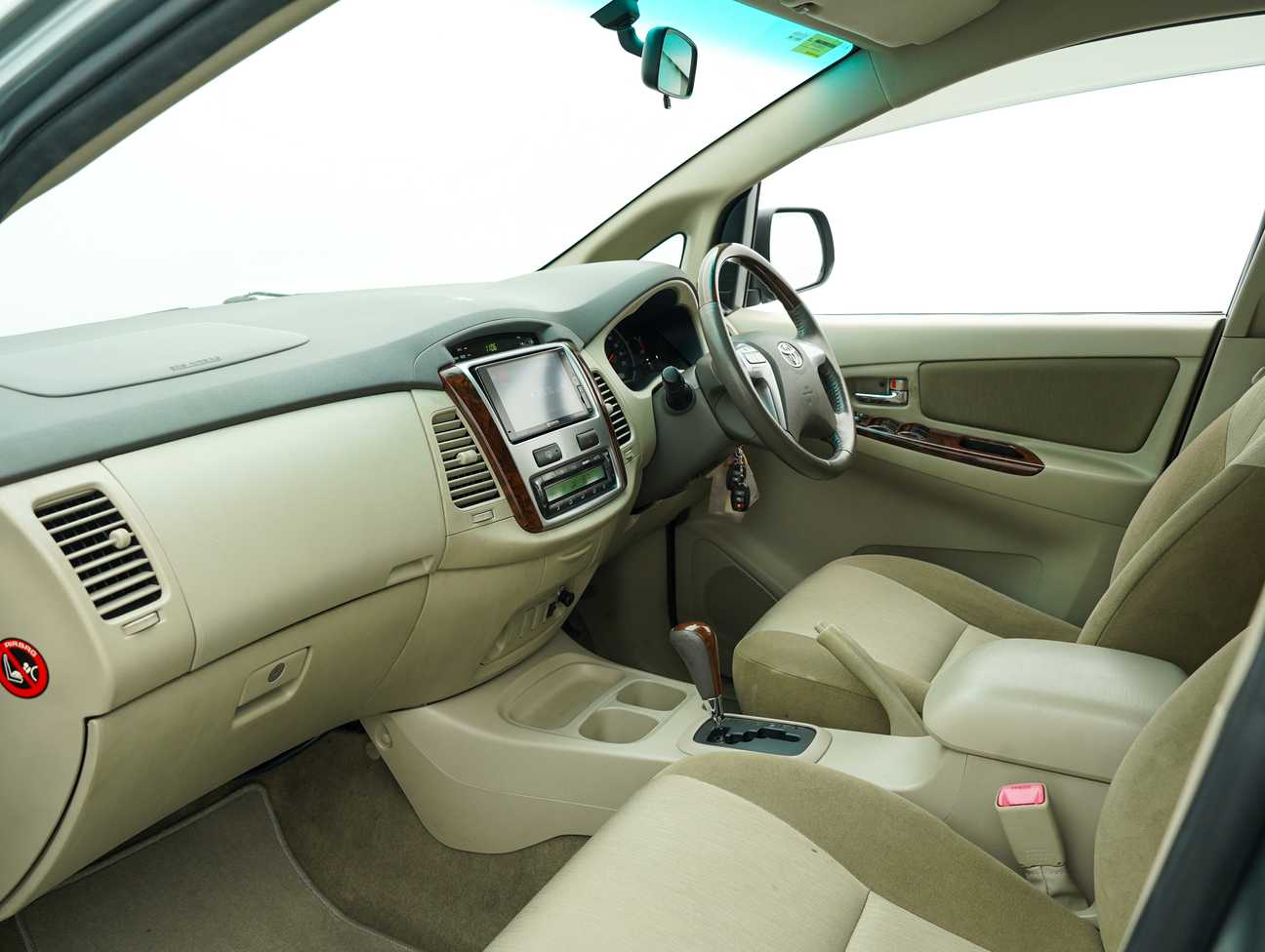 used 2015 Toyota INNOVA G 2.0