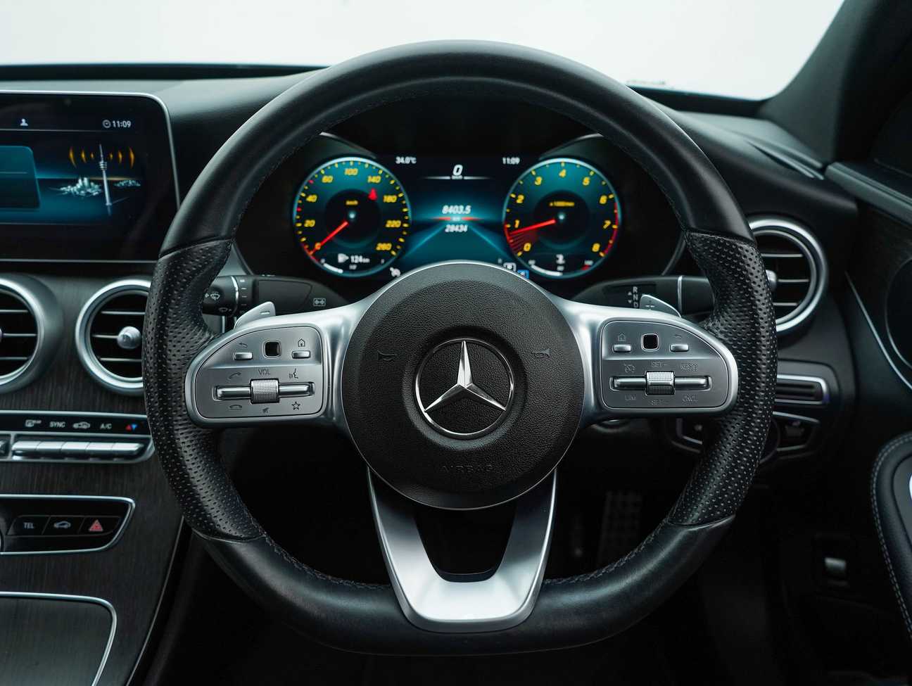 used 2020 Mercedes-Benz C200 AMG Line 2.0