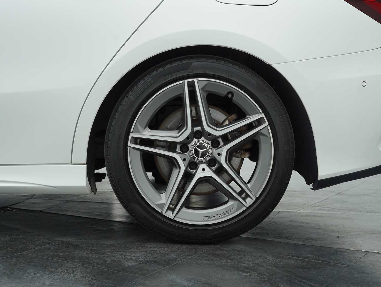 terpakai 2019 Mercedes-Benz A250 AMG Line 2.0