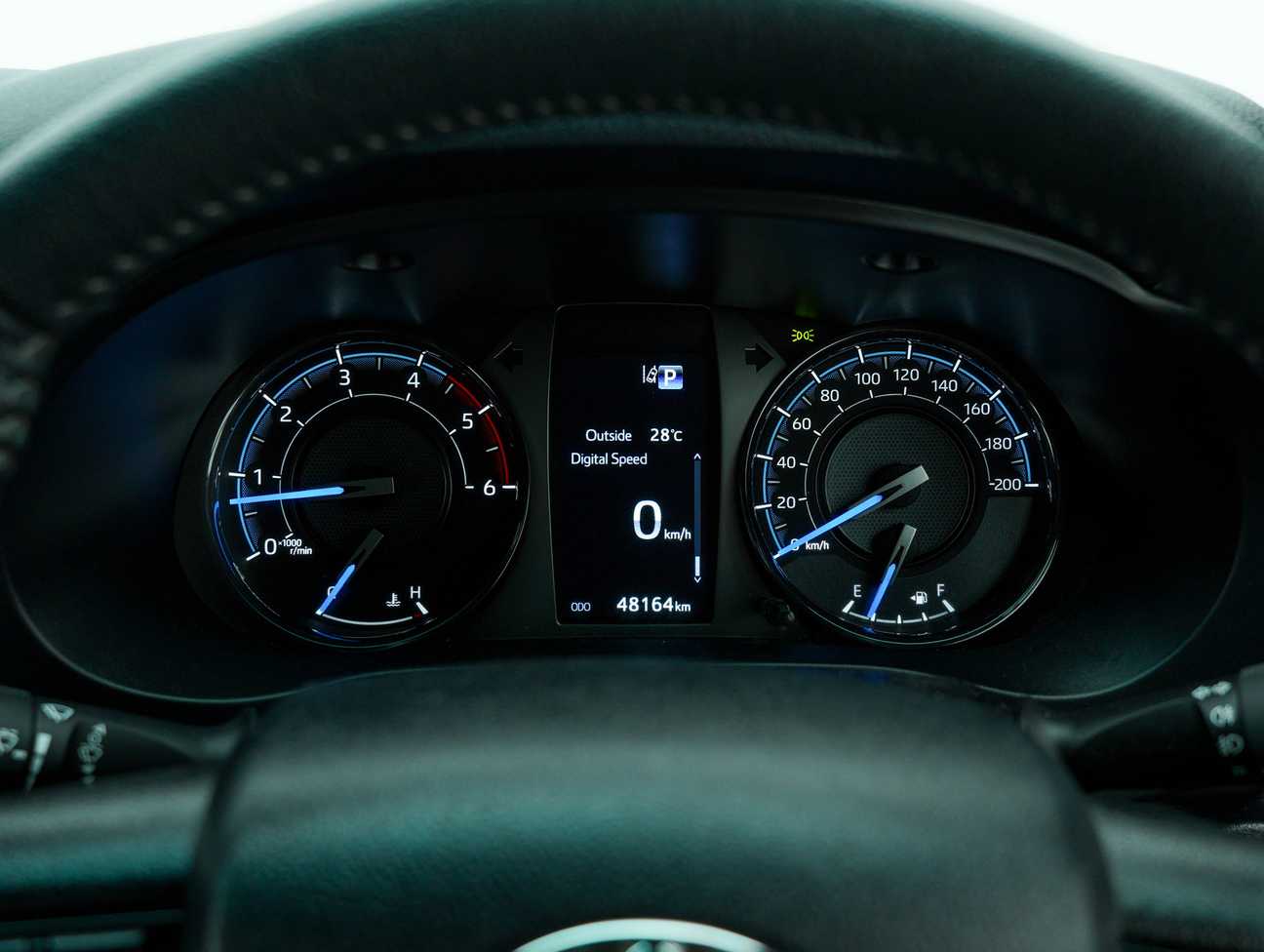 terpakai 2022 Toyota Hilux Rogue Dual Cab 2.8