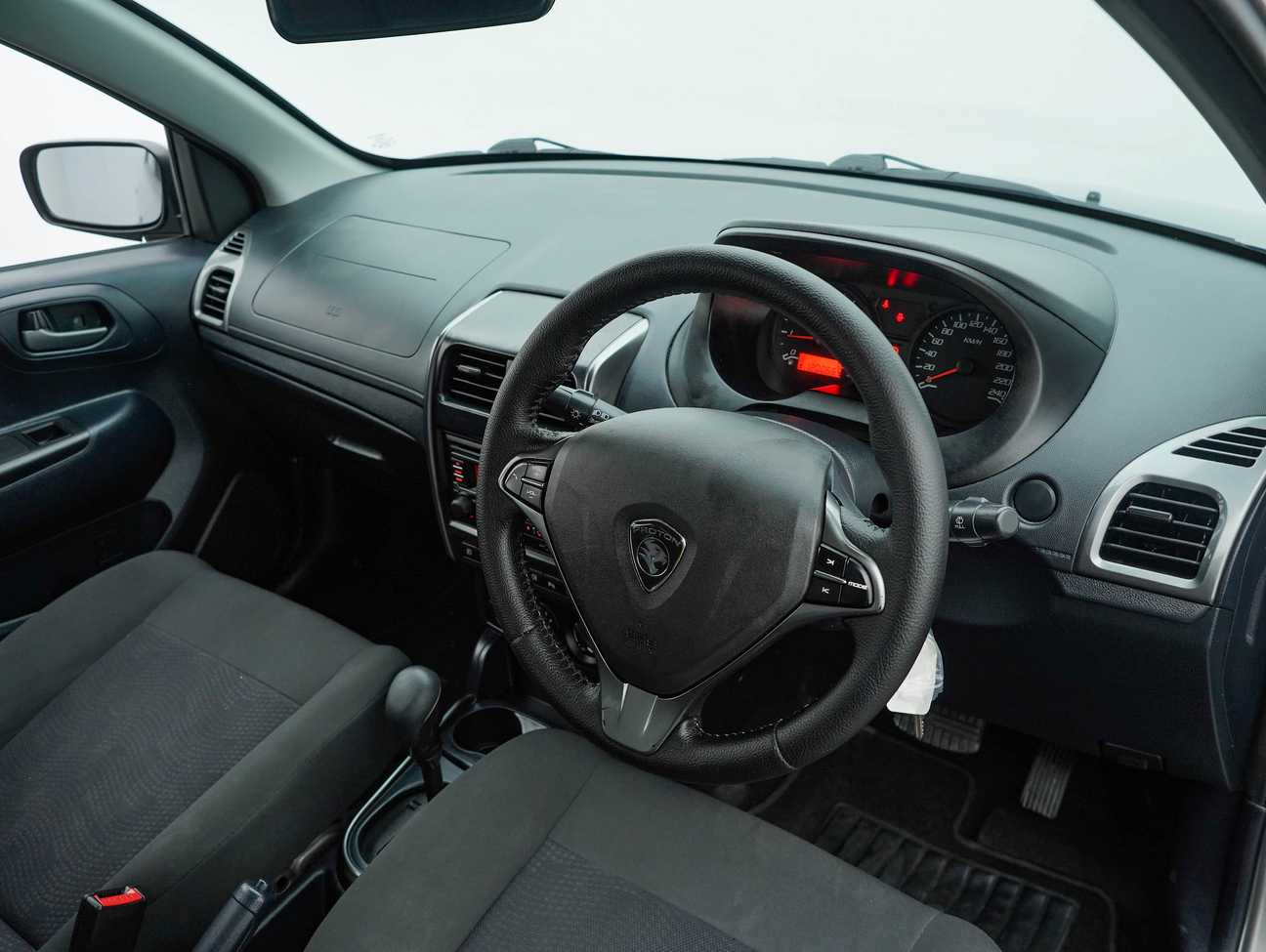 terpakai 2016 Proton Saga Premium 1.3