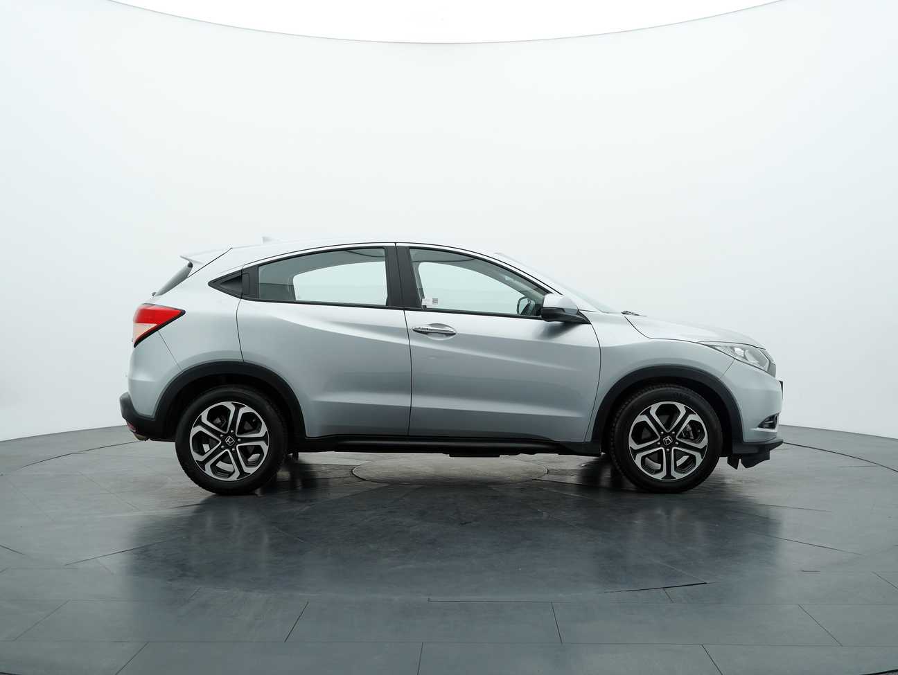 used 2017 Honda HR-V V 1.8