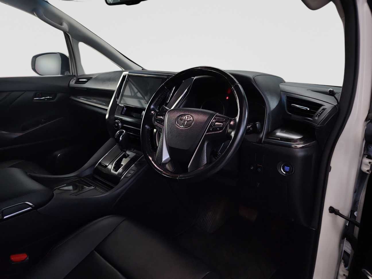 used 2016 Toyota Vellfire ZG 2.5