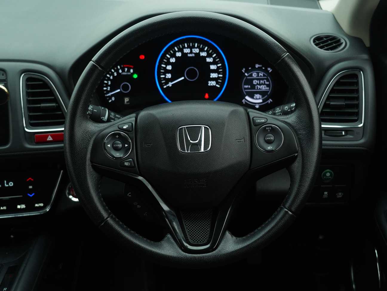 used 2017 Honda HR-V V 1.8