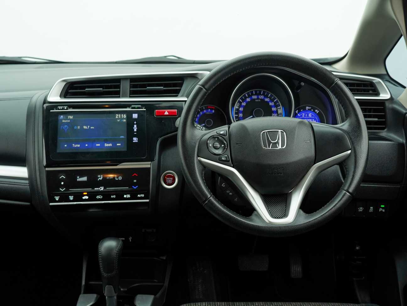 used 2016 Honda Jazz V 1.5