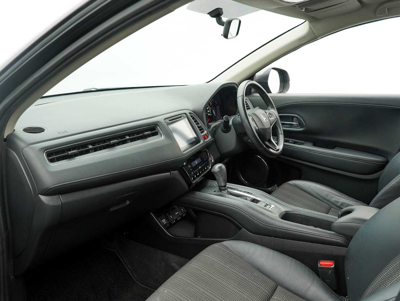 used 2015 Honda HR-V V 1.8