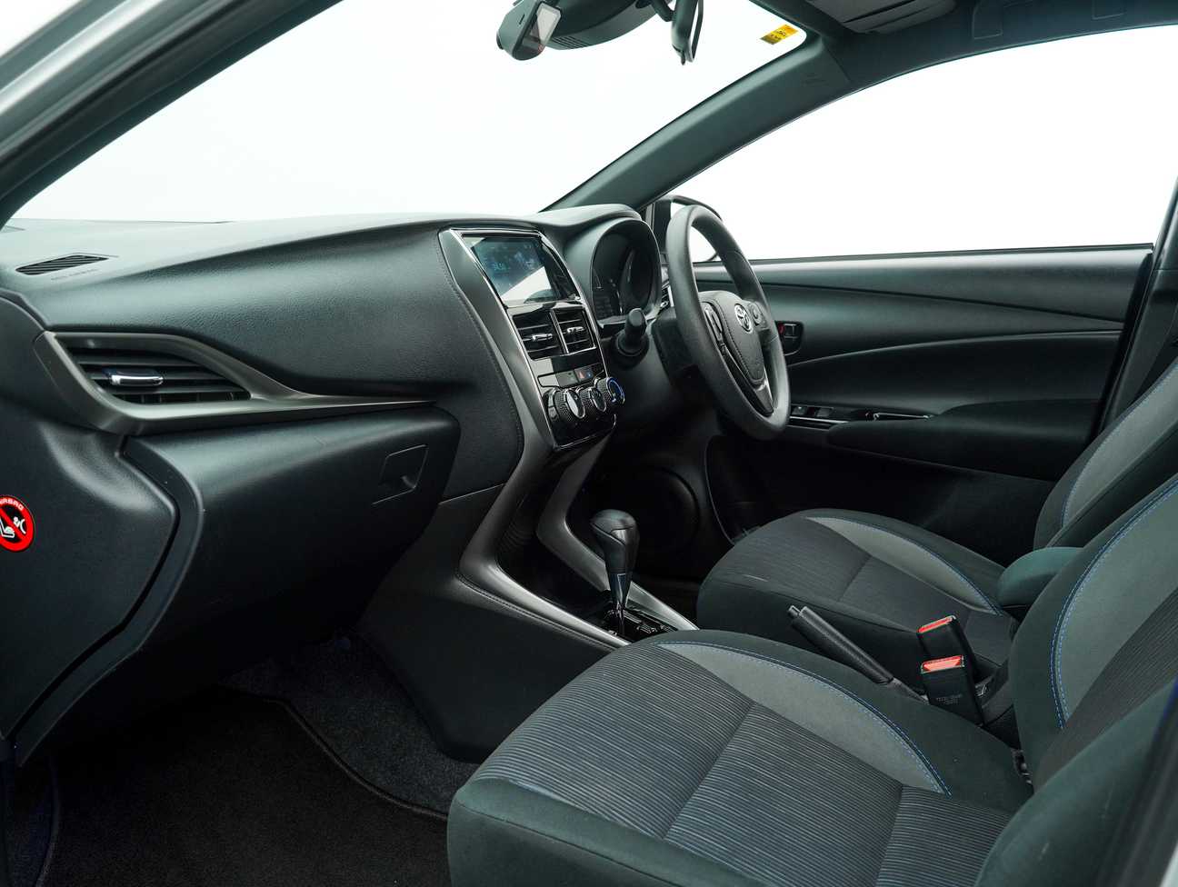 used 2022 Toyota Yaris E 1.5