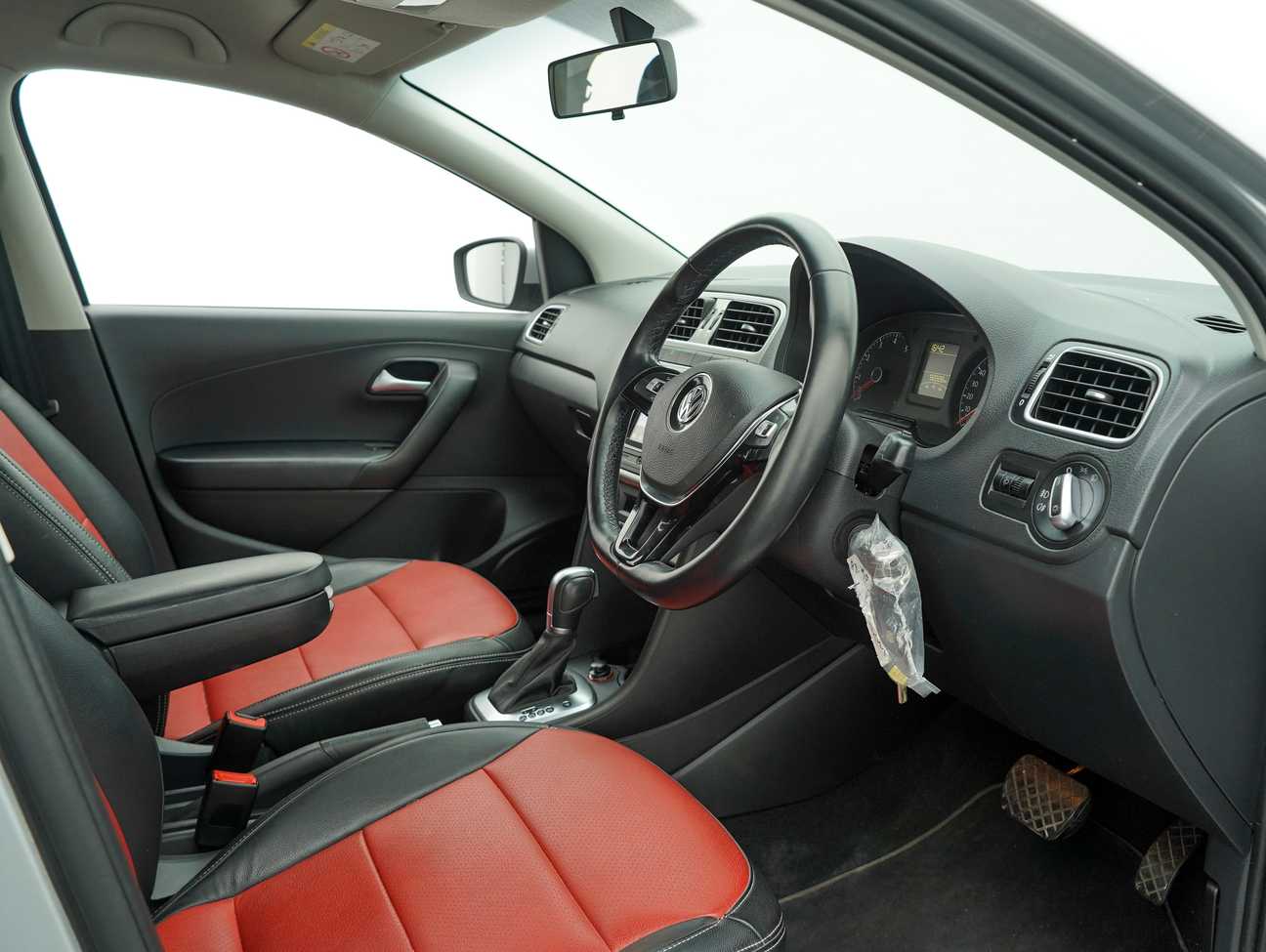 terpakai 2017 Volkswagen Polo  1.6