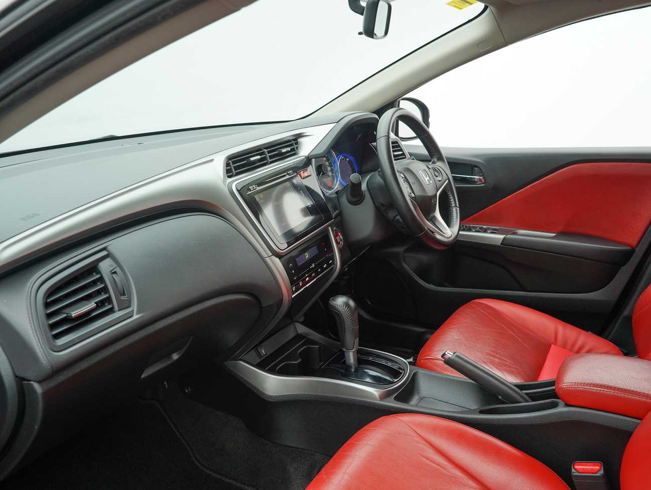 used 2016 Honda City V i-VTEC 1.5