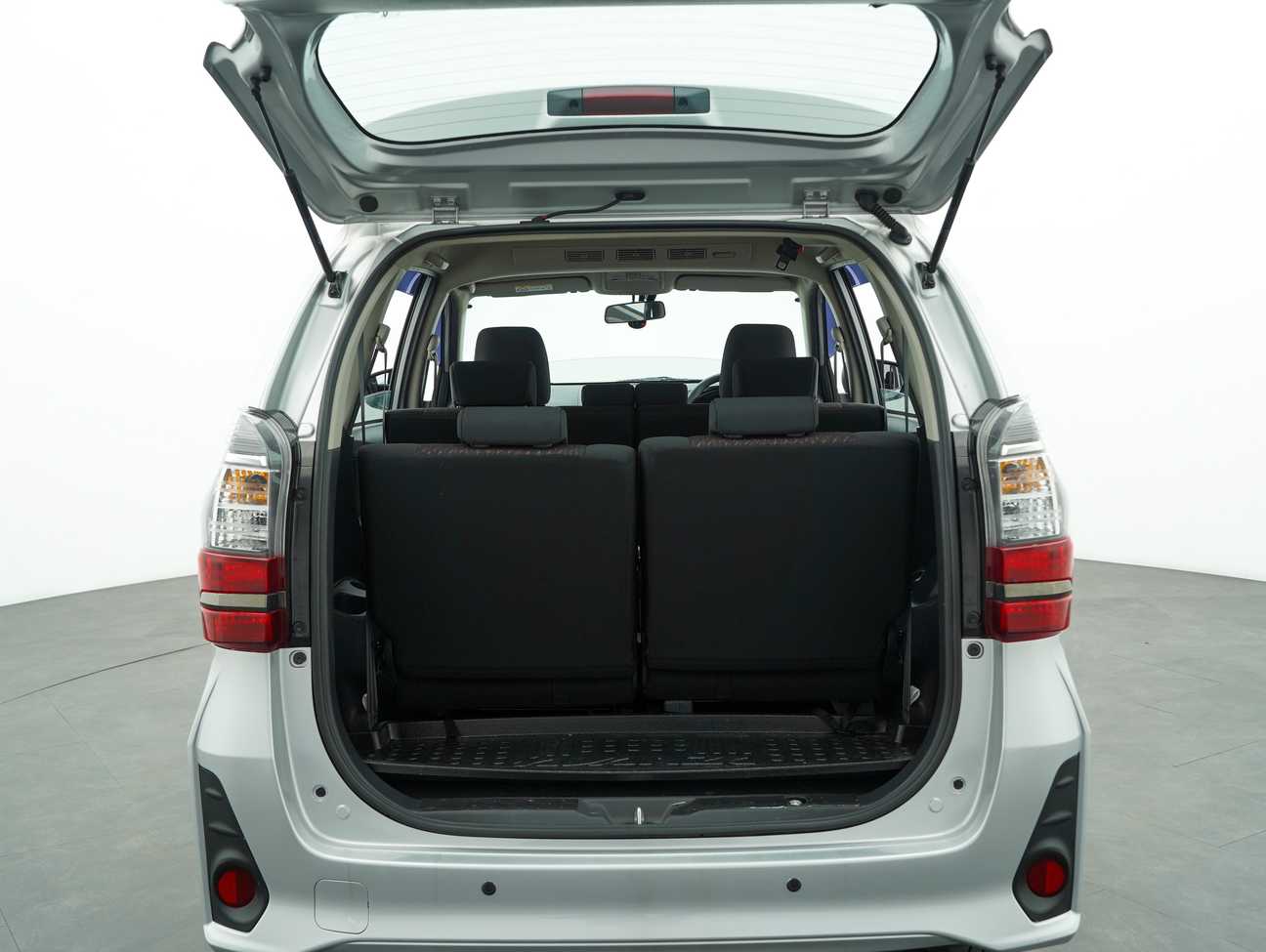 terpakai 2021 Toyota Avanza S+ 1.5