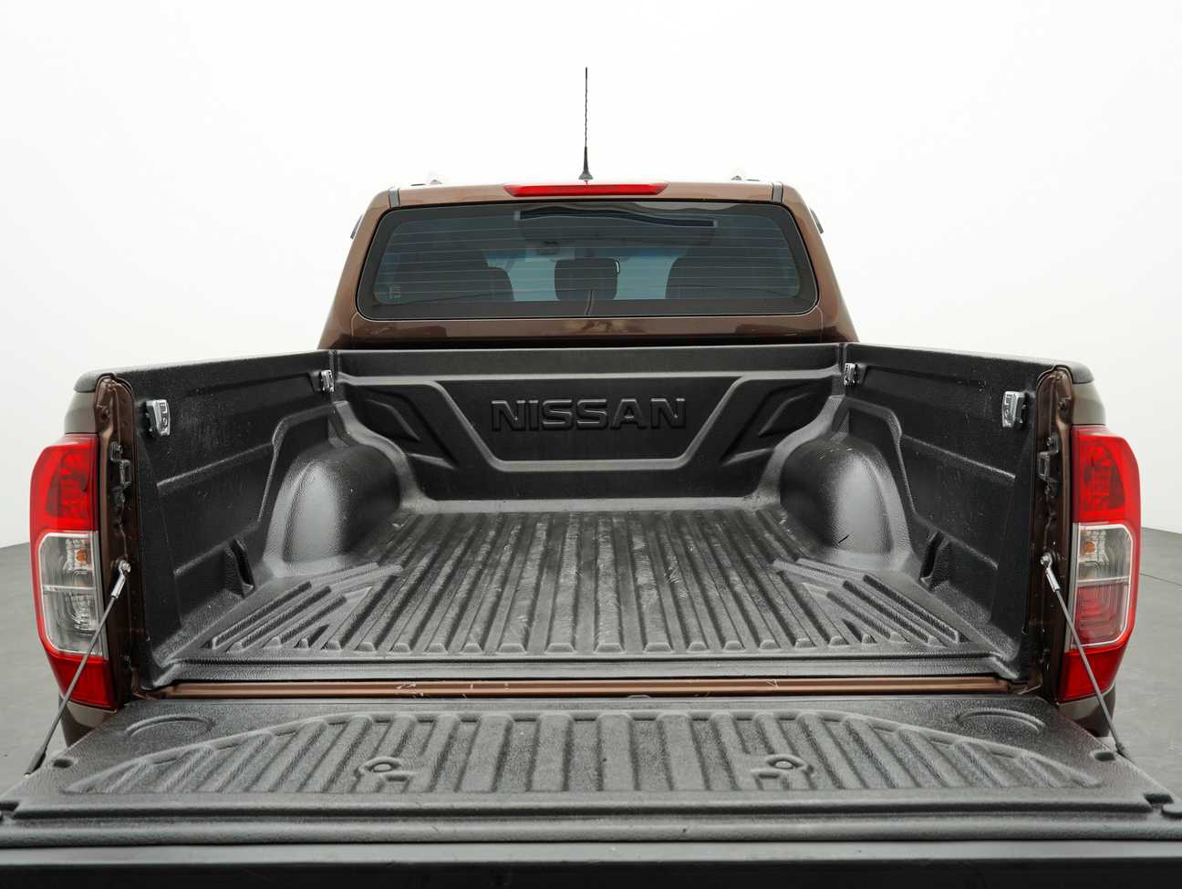 used 2017 Nissan NAVARA NP300 VL 4WD 2.5