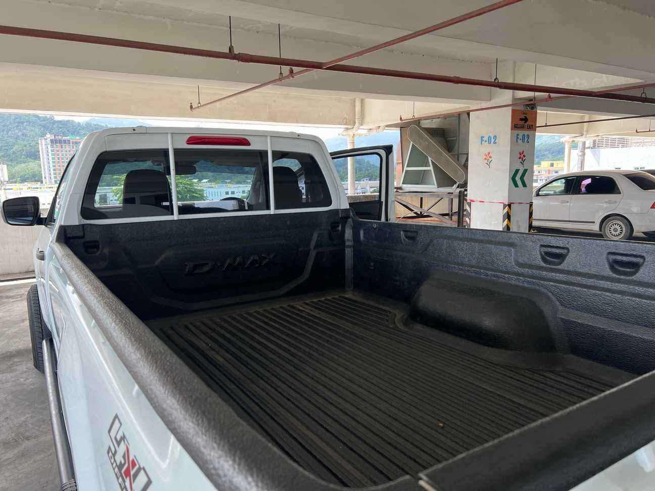terpakai 2023 Isuzu D-Max Single Cab 1.9