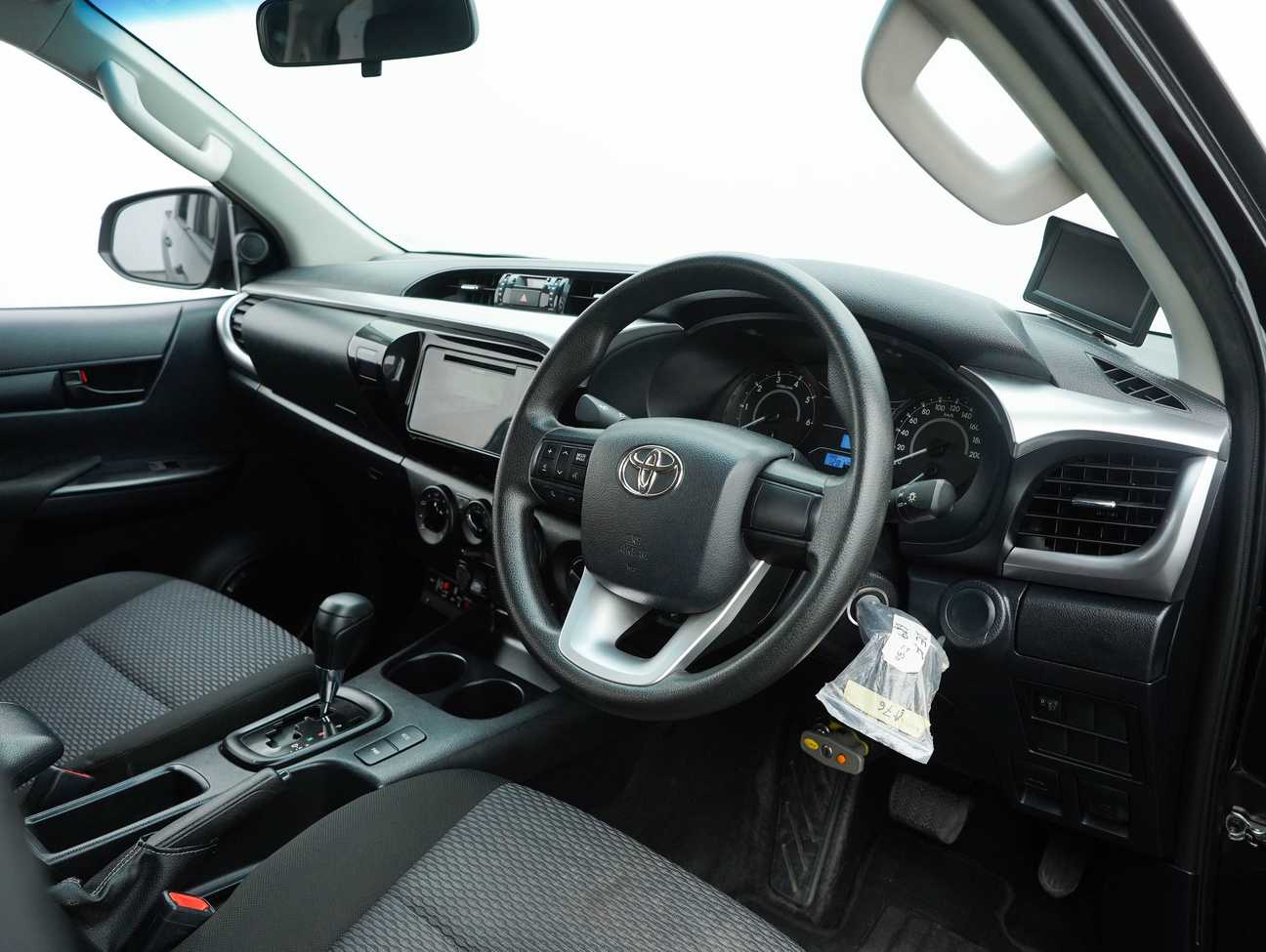 terpakai 2021 Toyota Hilux E Dual Cab 2.4