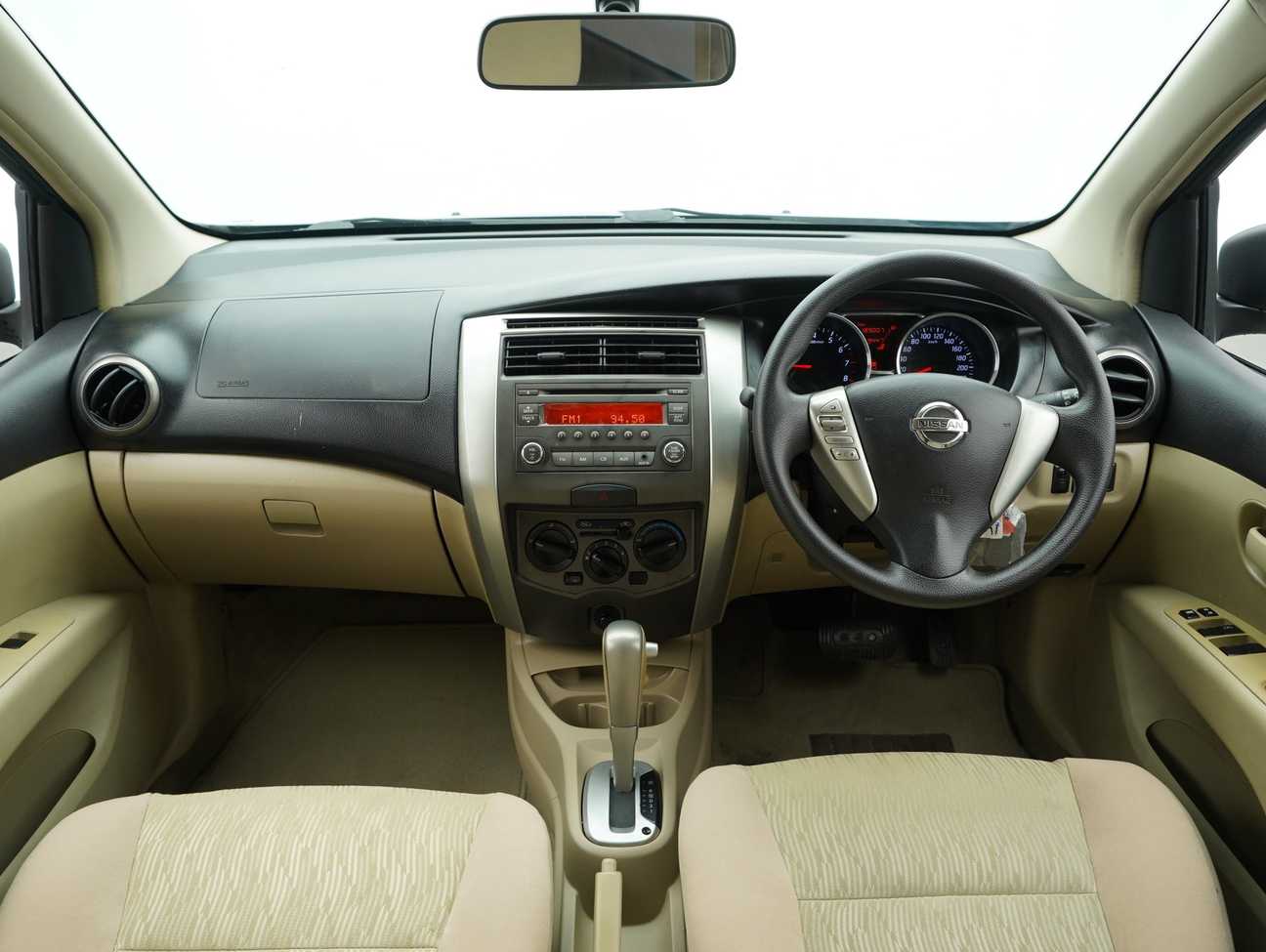 used 2014 Nissan Grand Livina Comfort 1.6