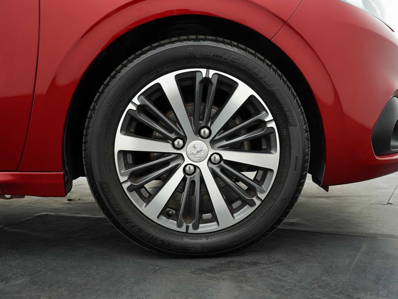 used 2017 Peugeot 208 PureTech 1.2