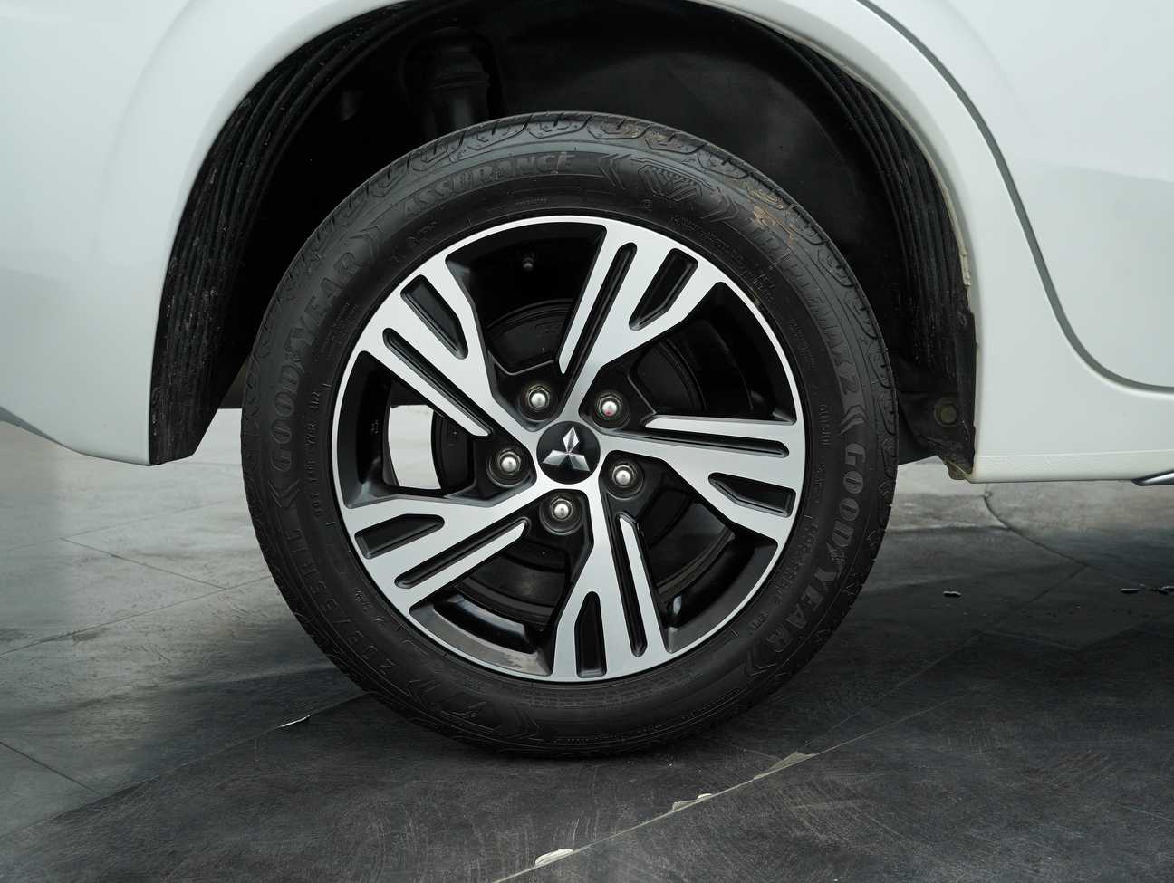 terpakai 2023 Mitsubishi Xpander  1.5