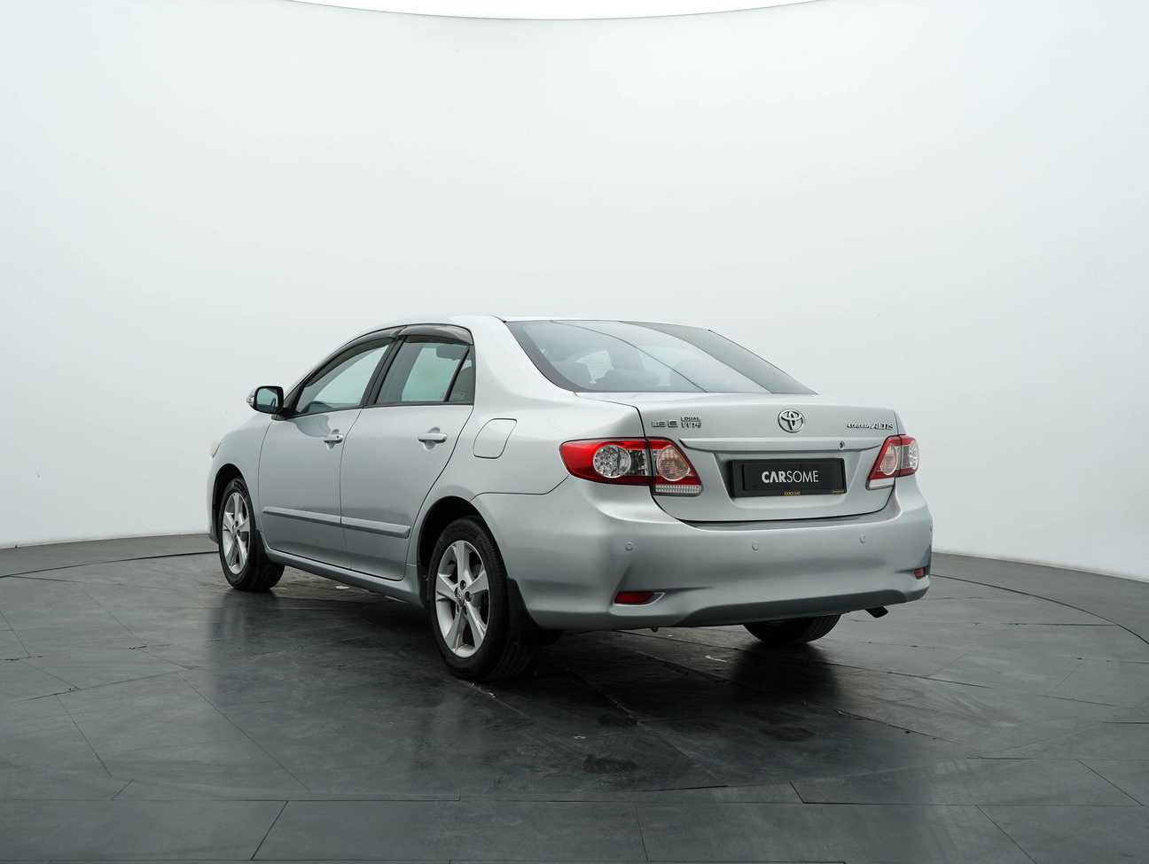 used 2013 Toyota Corolla Altis E 1.8
