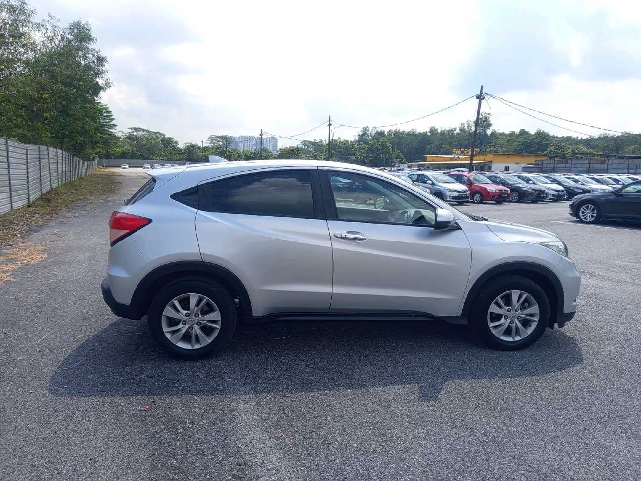 terpakai 2016 Honda HR-V V 1.8