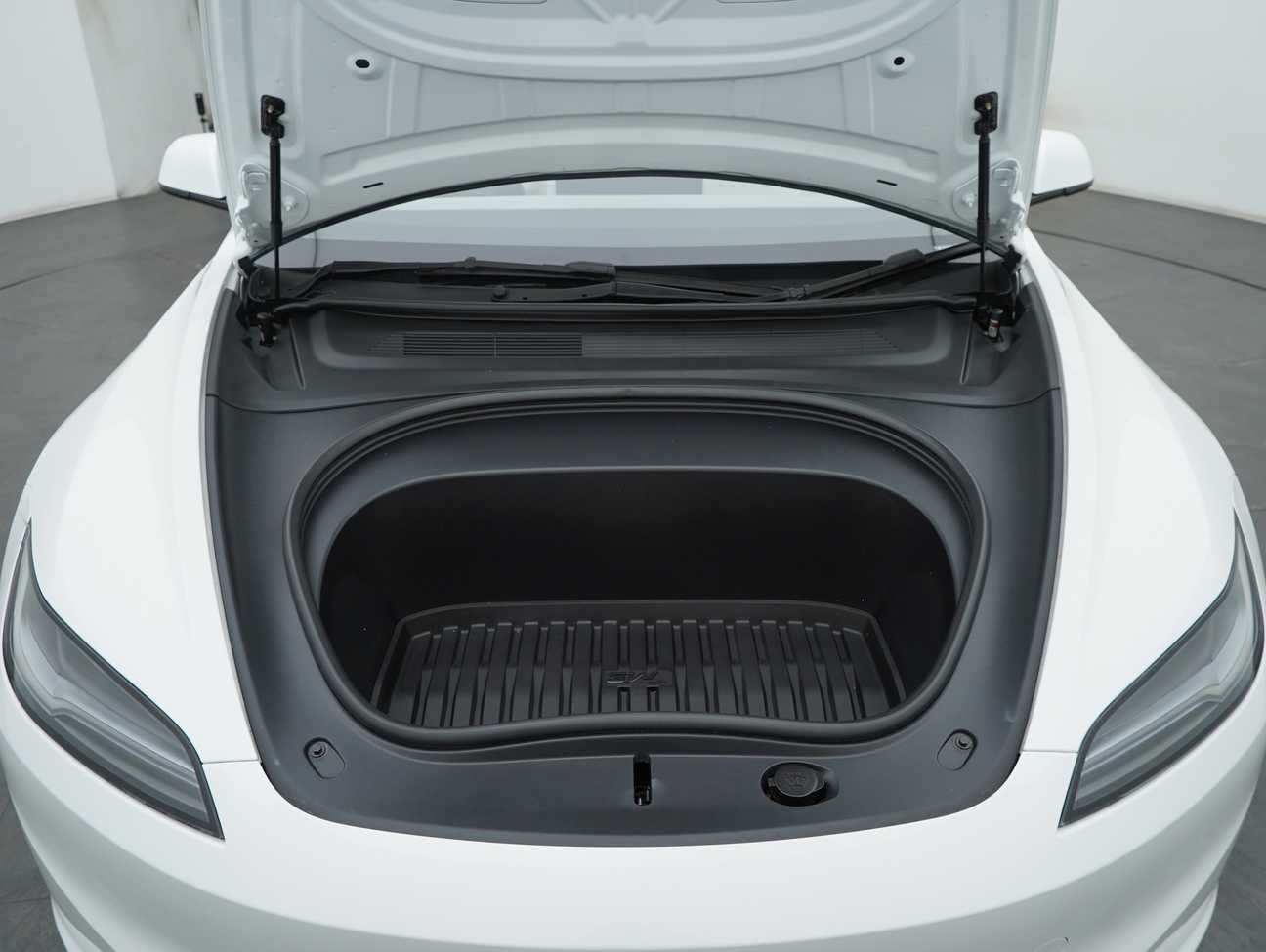 used 2024 Tesla Model 3 Standard Range 