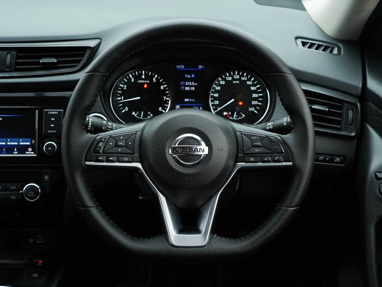 used 2022 Nissan X-Trail Mid 2.0