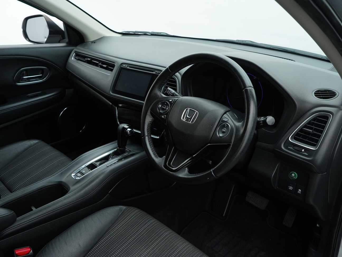 terpakai 2015 Honda HR-V V 1.8