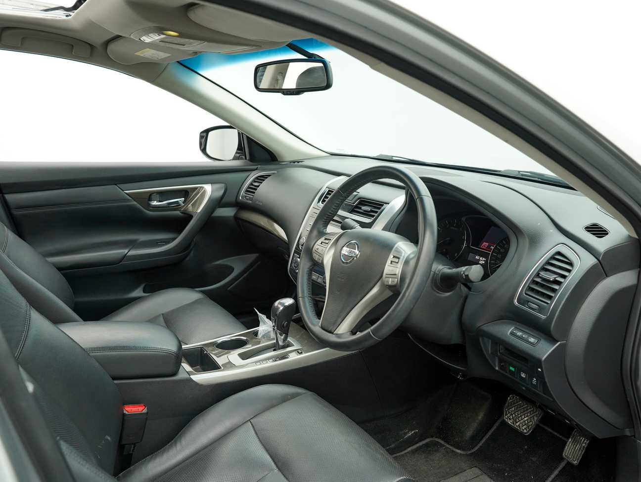 terpakai 2018 Nissan Teana XV 2.5