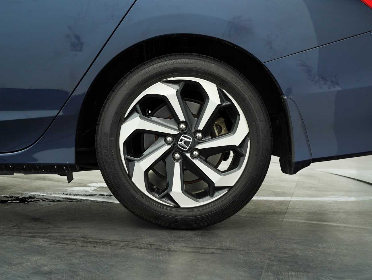 terpakai 2016 Honda ACCORD I-VTEC 2.0