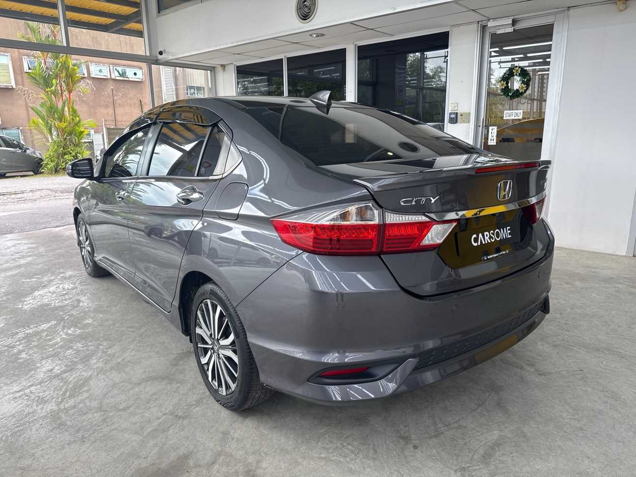 used 2018 Honda City V 1.5