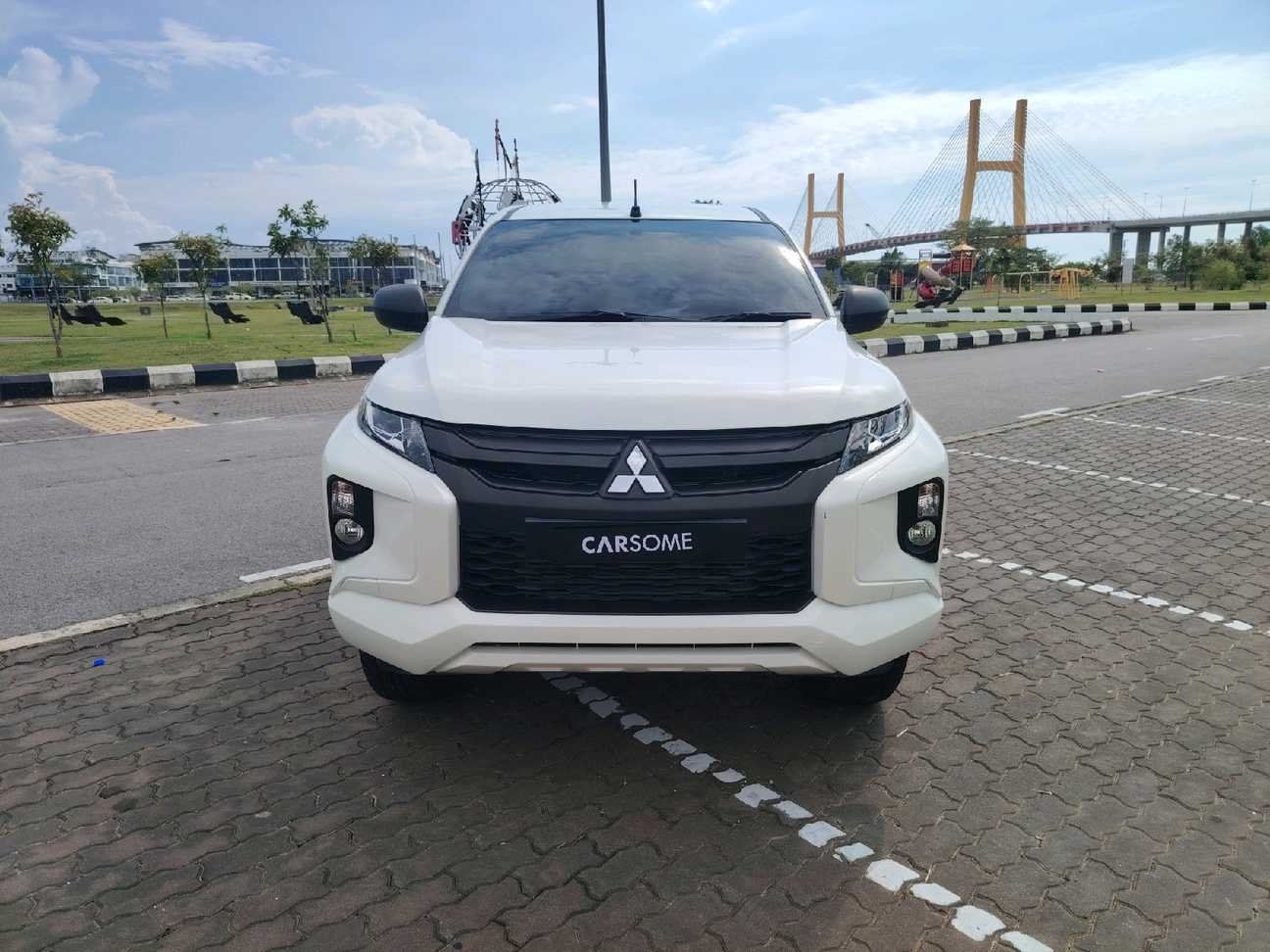 terpakai 2023 Mitsubishi Triton VGT Dual Cab 2.4
