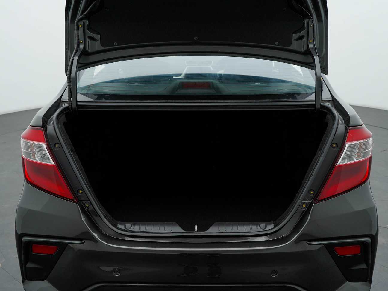 terpakai 2021 Perodua Bezza Advance 1.3