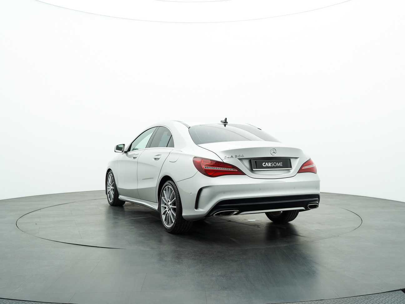 terpakai 2018 Mercedes-Benz CLA200 AMG Line 1.6