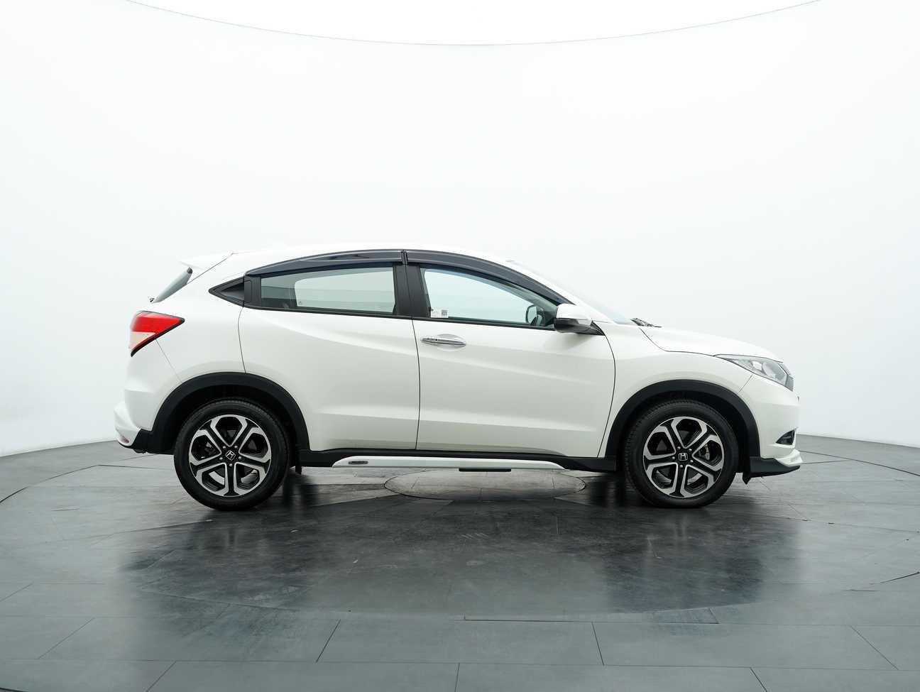 terpakai 2017 Honda HR-V i-VTEC V 1.8