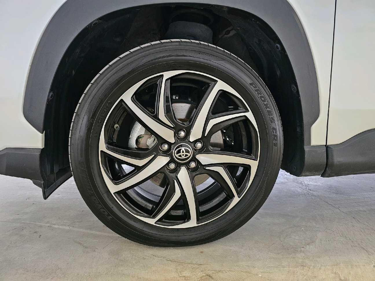 terpakai 2023 Toyota Corolla Cross GR Sport 1.8