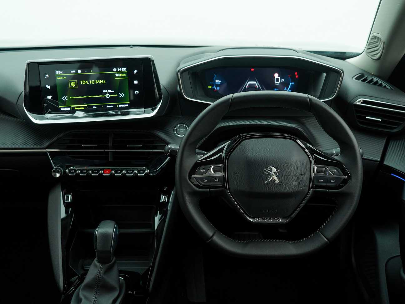 terpakai 2025 Peugeot 2008 Allure 1.2