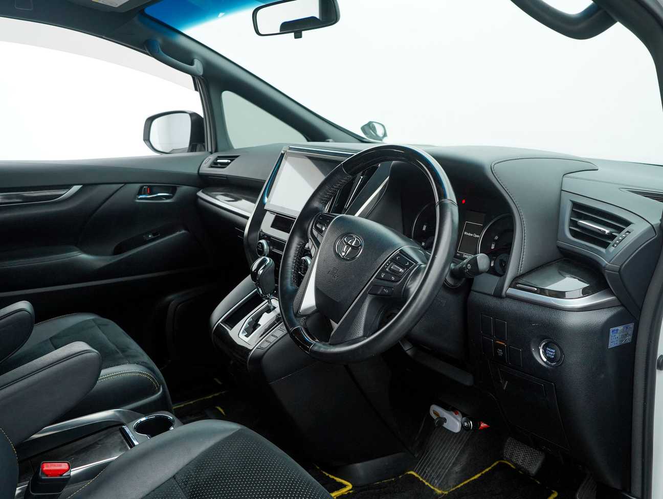 used 2017 Toyota Vellfire Z Golden Eyes 2.5