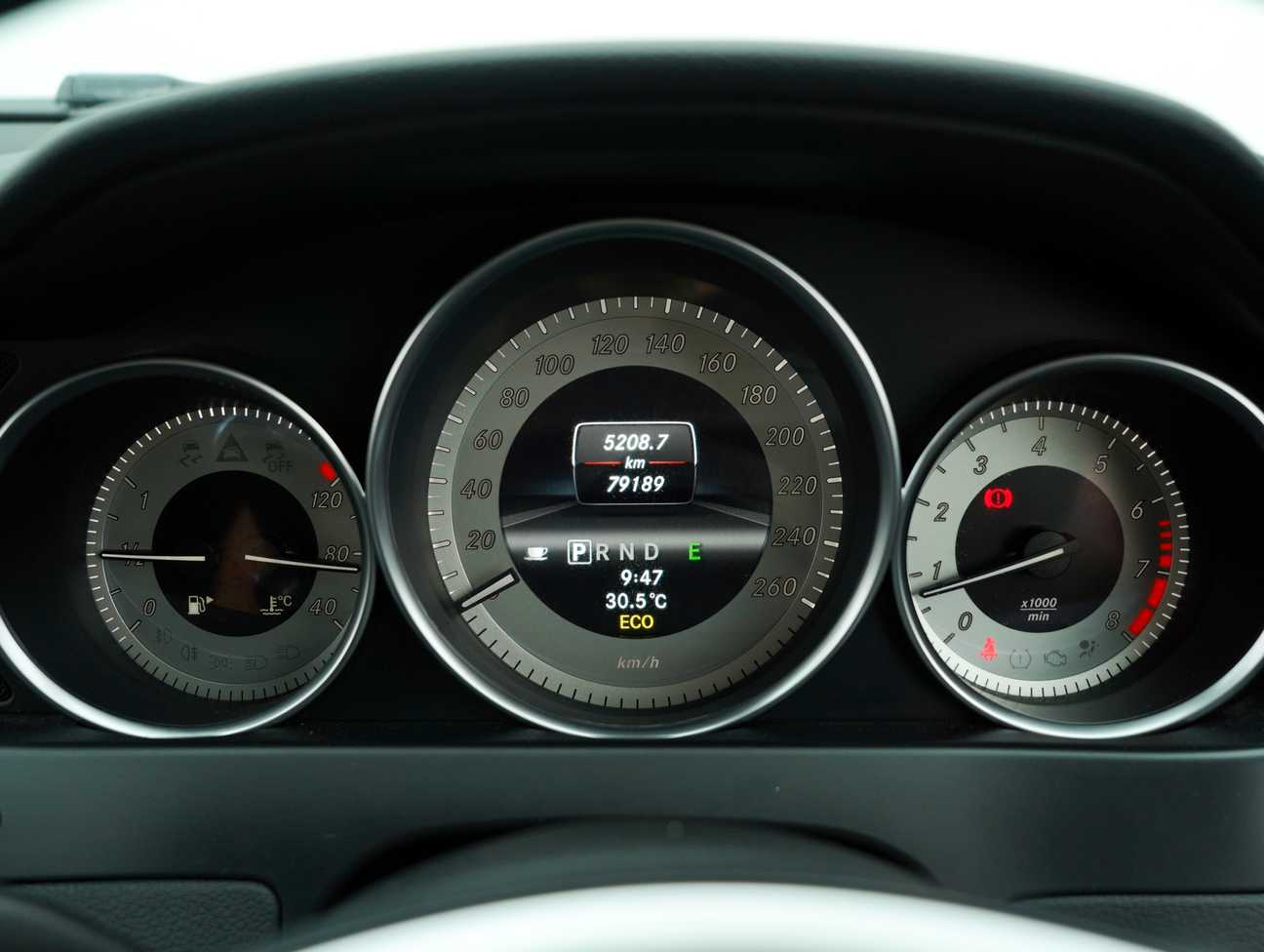 terpakai 2013 Mercedes-Benz C 200 CGI 1.8