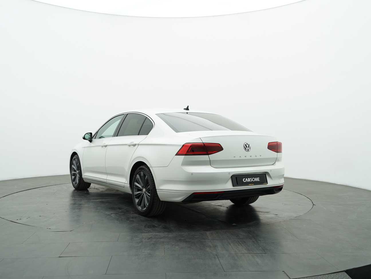 terpakai 2020 Volkswagen Passat Elegance 2.0
