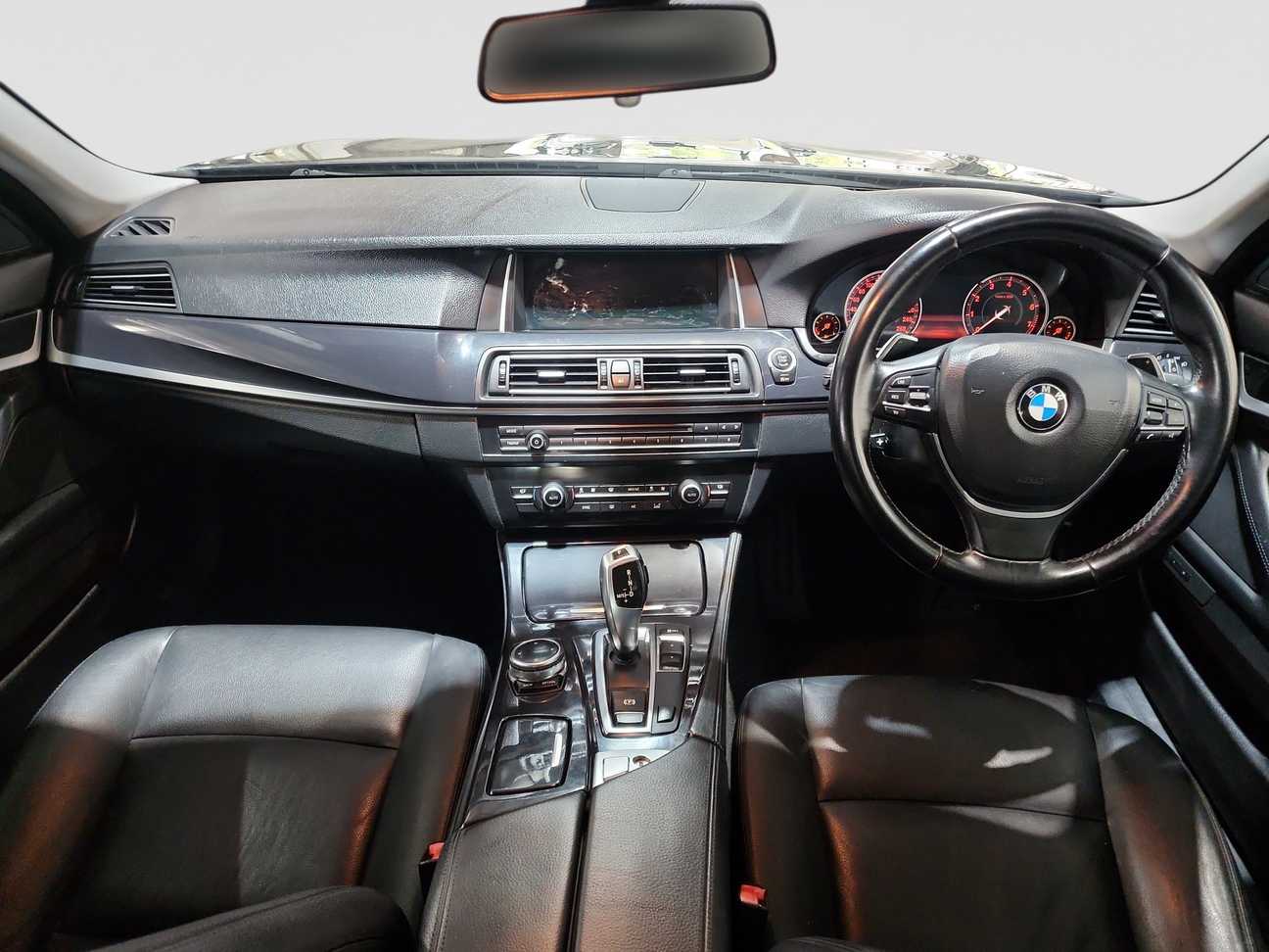 used 2014 BMW 520i  2.0