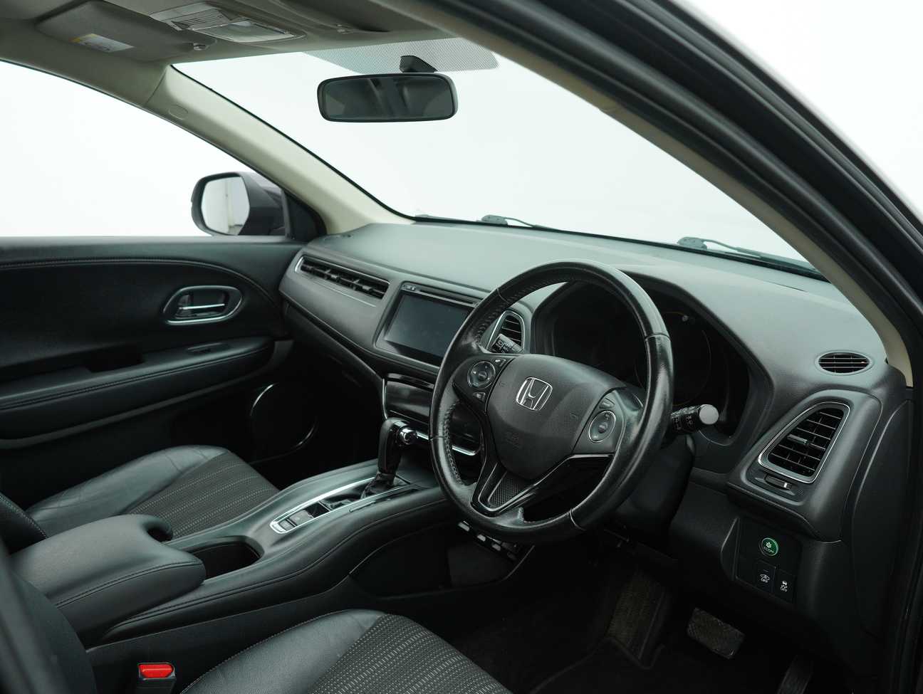 used 2015 Honda HR-V V 1.8