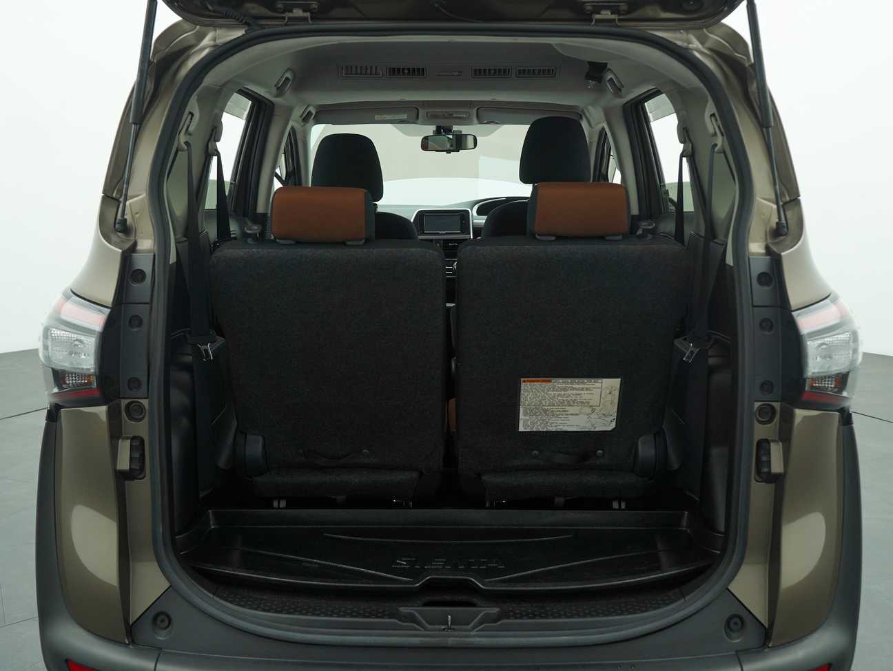 used 2017 Toyota Sienta V 1.5