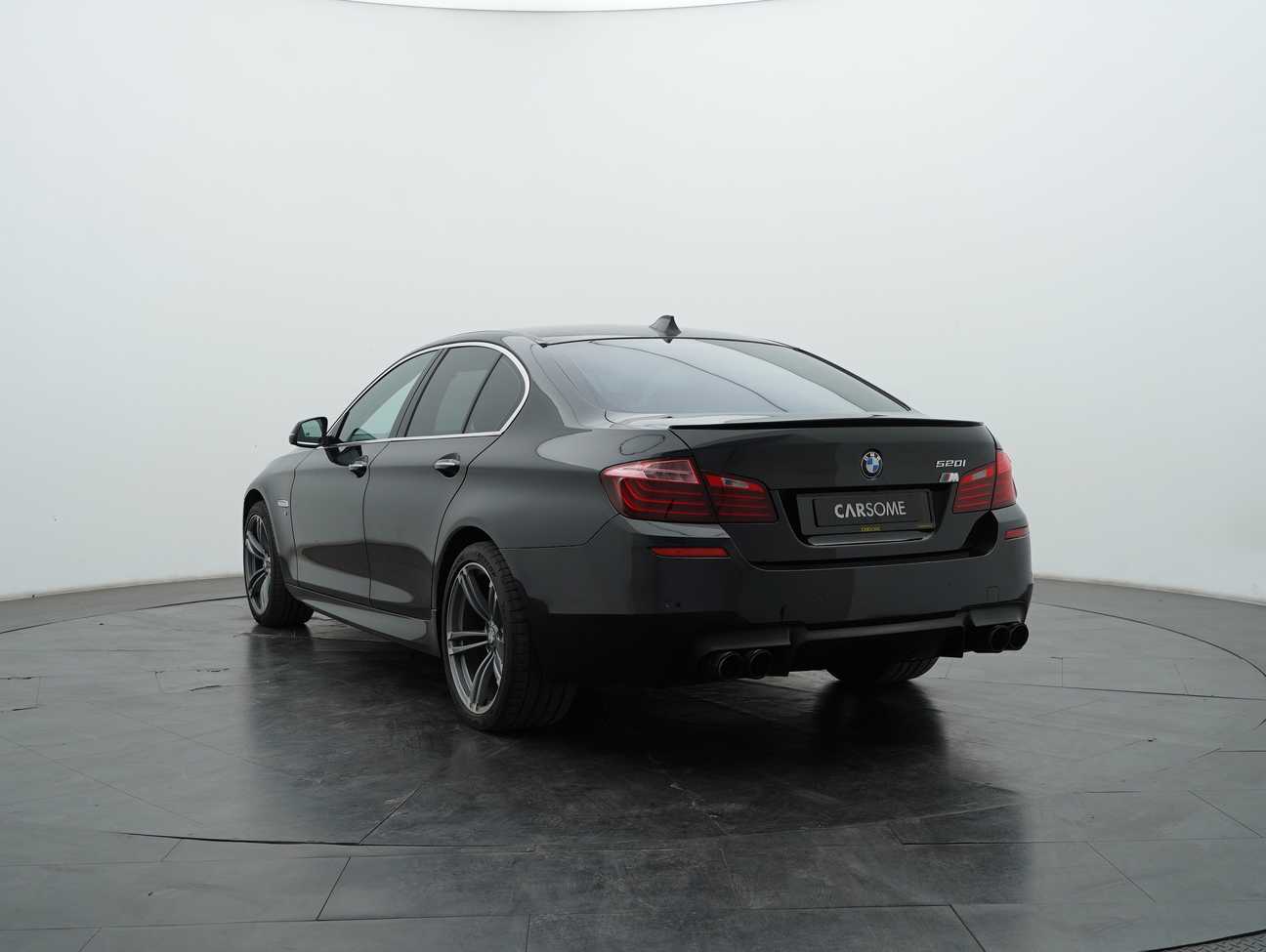 used 2012 BMW 520i  2.0