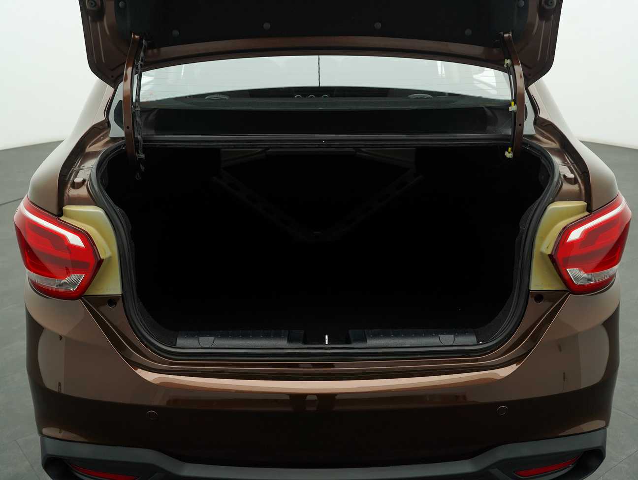 used 2016 Proton Persona Standard 1.6