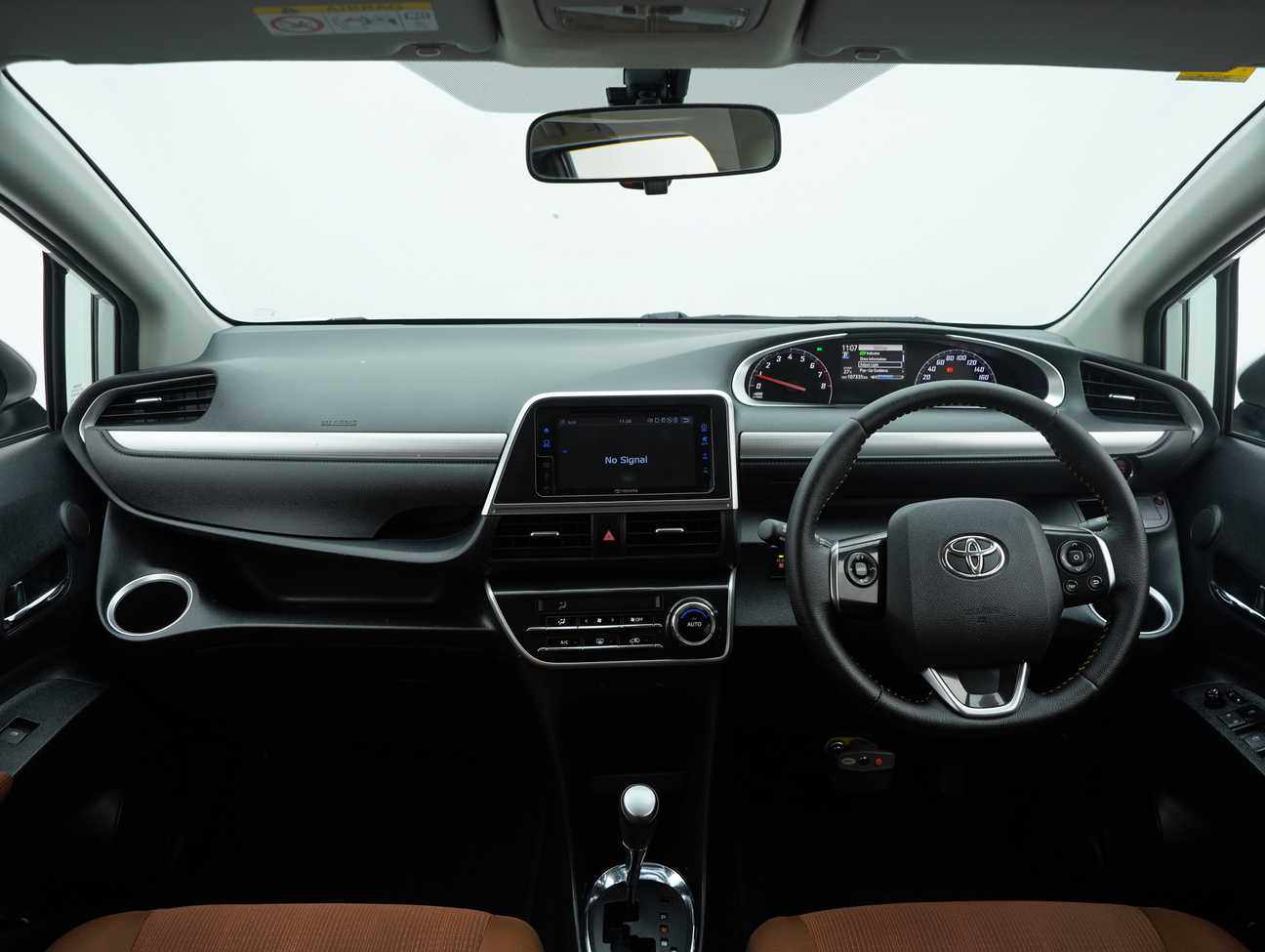 terpakai 2018 Toyota Sienta V 1.5