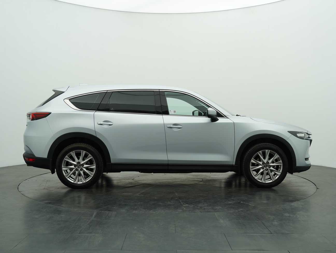 terpakai 2020 Mazda CX-8 SKYACTIV-G Mid 2.5