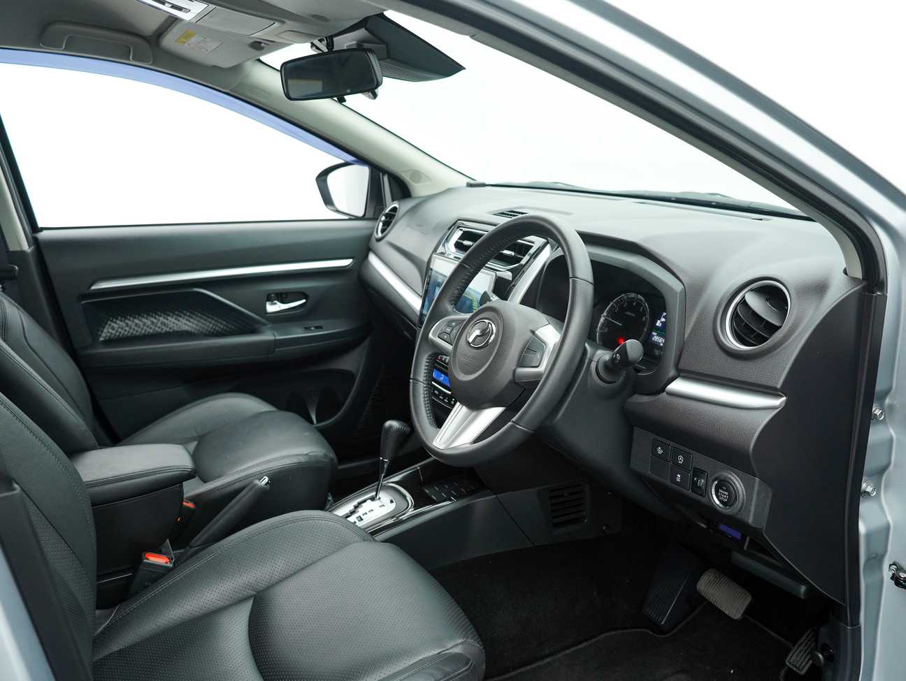 terpakai 2022 Perodua Aruz AV 1.5