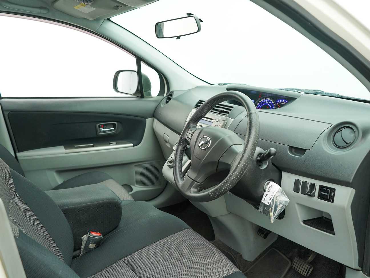 terpakai 2013 Perodua Alza EZi 1.5